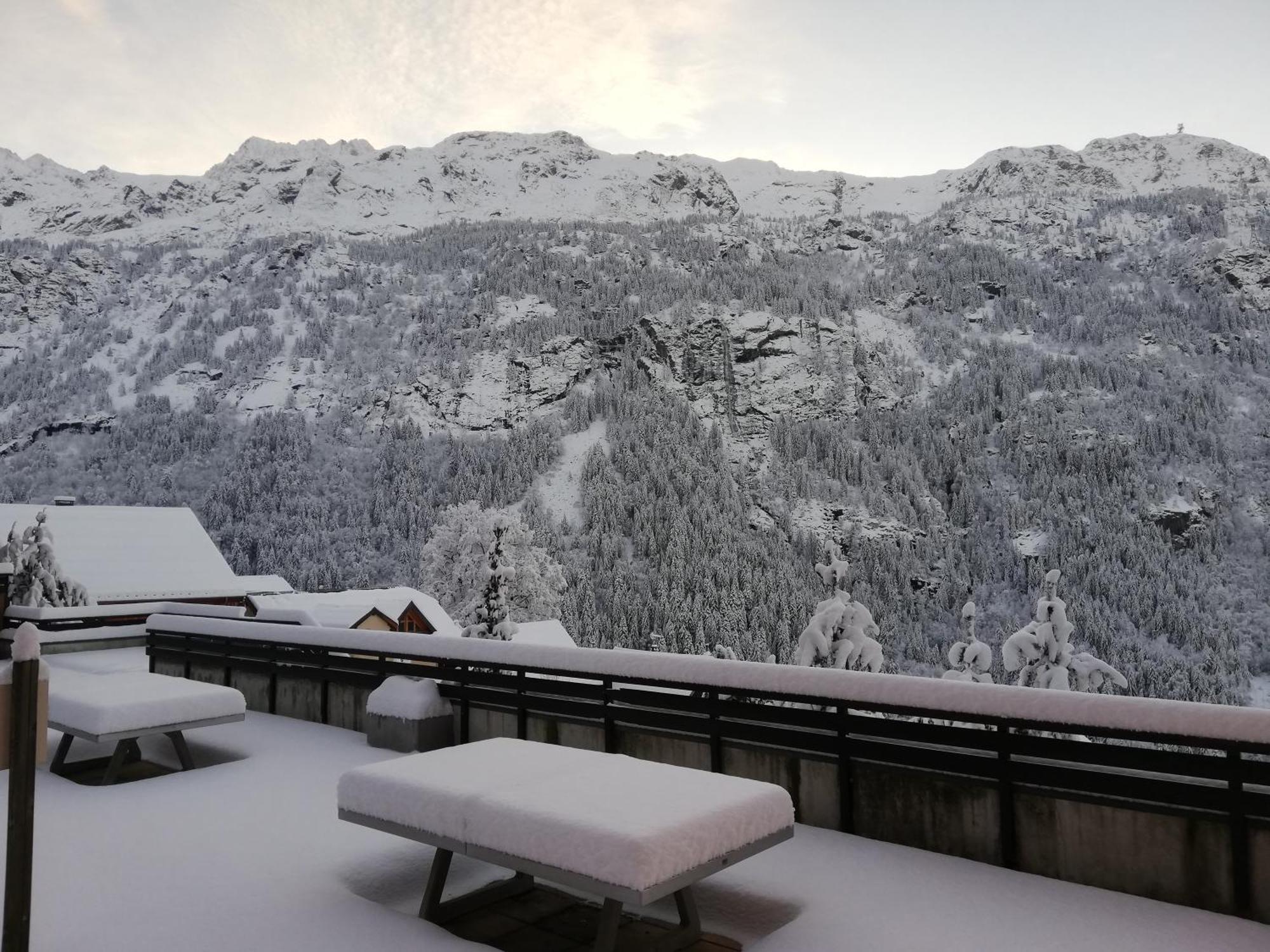 Ferienwohnung La Belledone A Vaujany Exterior foto